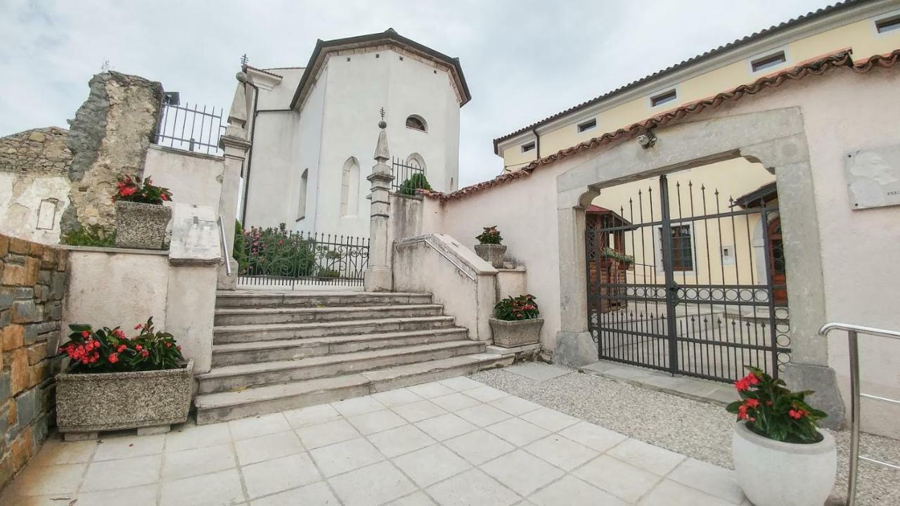 Apartma In Soba Vipavski Kriz Ajdovščina Extérieur photo